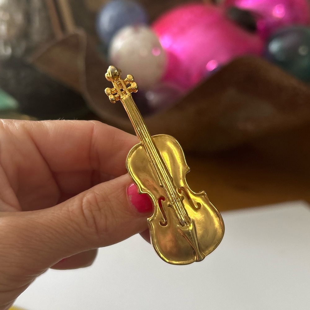 Vintage Bass Brooch